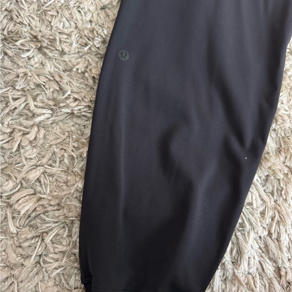 Lululemon on the fly jogger luxtreme black sz 8 - Picture 4 of 9